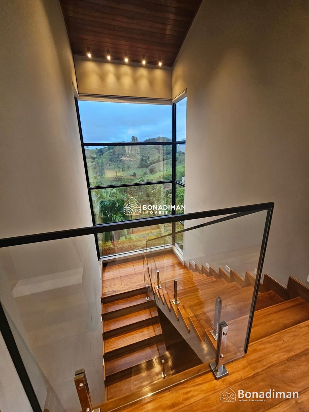 MANSÃO COM VISTA LIVRE PARA AS MONTANHAS, VARGEM ALTA-ES! - foto 7