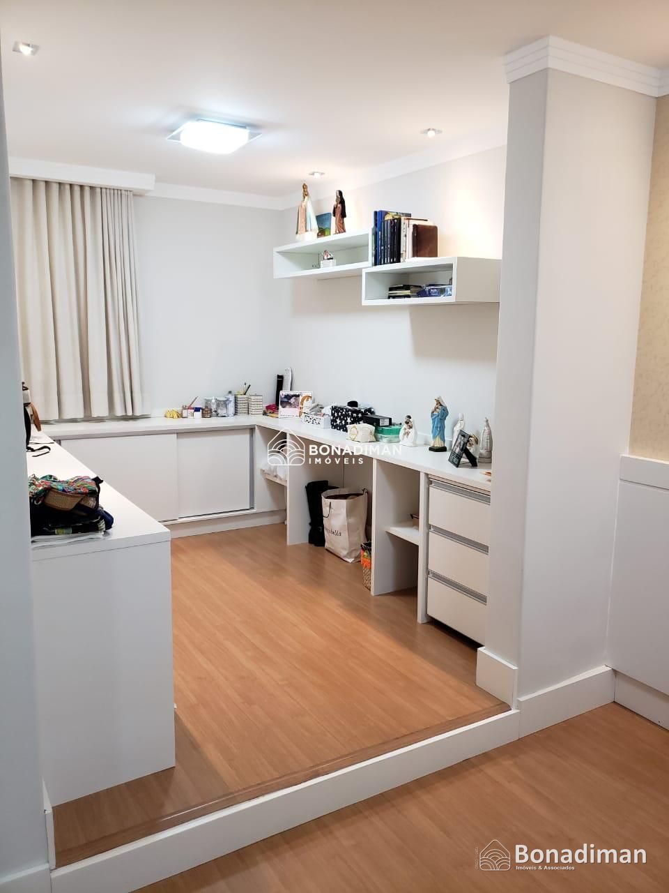 AMPLO APARTAMENTO DE 200M² NO BAIRRO INDEPENDÊNCIA! - foto 2