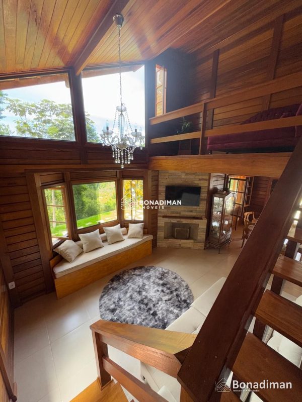 CASA EM RIBEIRÃO DO MEIO – JACIGUÁ: REFÚGIO EXCLUSIVO EM MEIO À NATUREZA! - foto 2